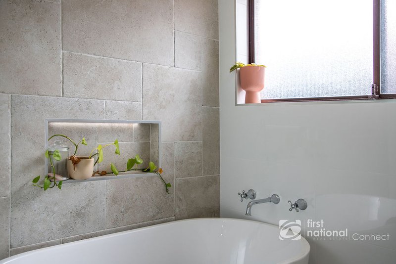 Photo - 28 Snailham Crescent, South Windsor NSW 2756 - Image 17