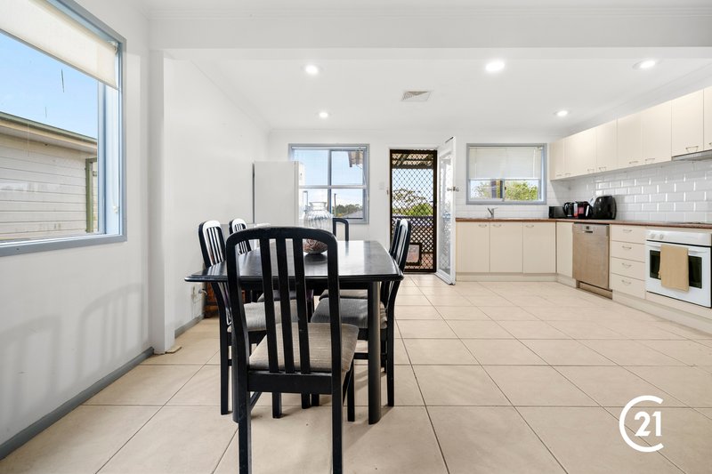 Photo - 28 South Street, Killarney Vale NSW 2261 - Image 8
