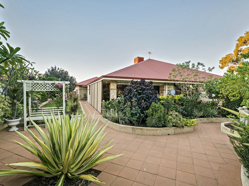 Photo - 28 St Georges Close, Bluff Point WA 6530 - Image 2