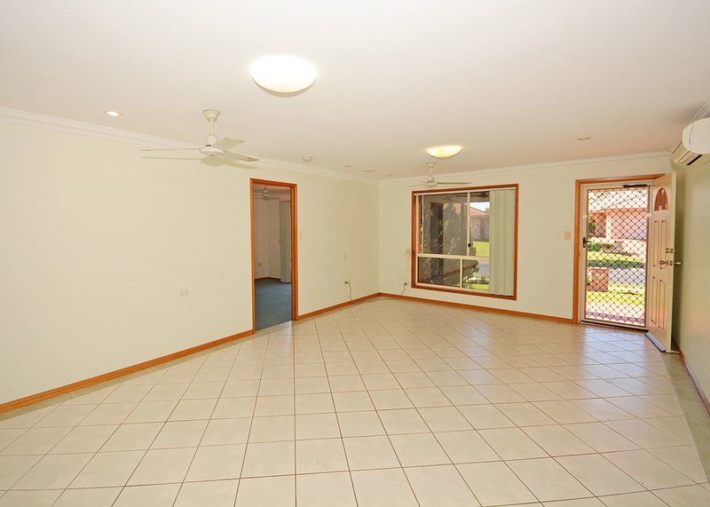 Photo - 28 St Joseph Drive, Urraween QLD 4655 - Image 5