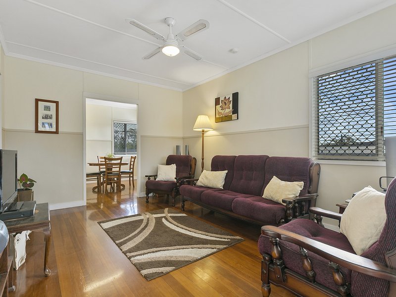 Photo - 28 Stannard Road, Manly West QLD 4179 - Image 6