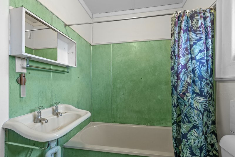 Photo - 2/8 Station Street, Nundah QLD 4012 - Image 8