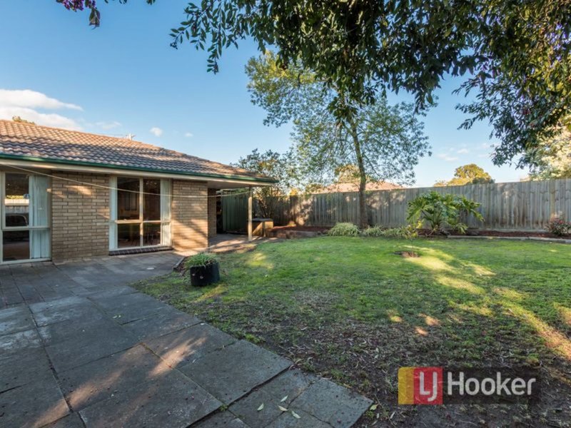 Photo - 28 Stawell Street, Cranbourne VIC 3977 - Image 5