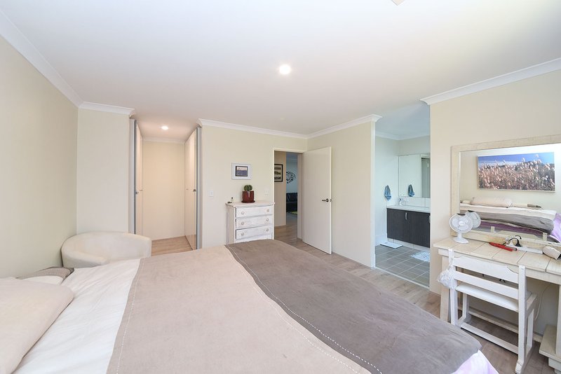 Photo - 28 Stellatus Approach, Jindalee WA 6036 - Image 12