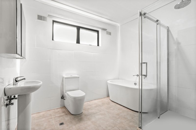 Photo - 28 Stewart Street, Randwick NSW 2031 - Image 7