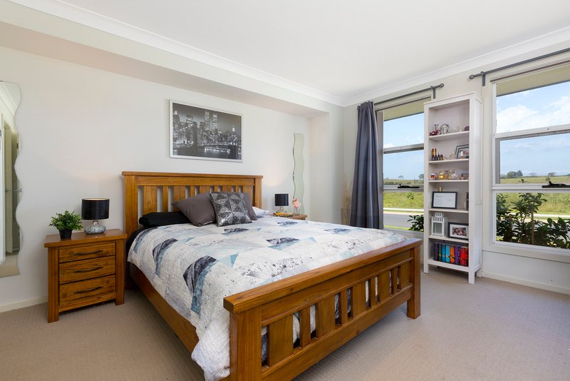 Photo - 28 Stockyard Crescent, Horsley NSW 2530 - Image 5