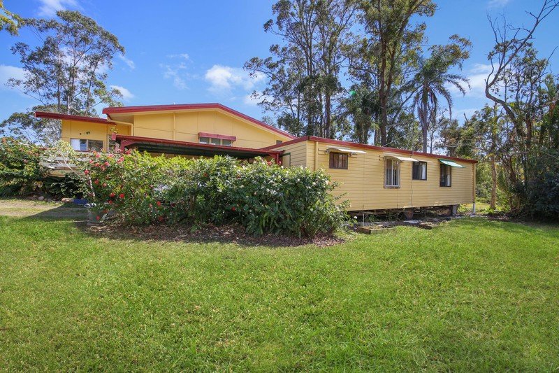 28 Strawberry Road, Beerwah QLD 4519