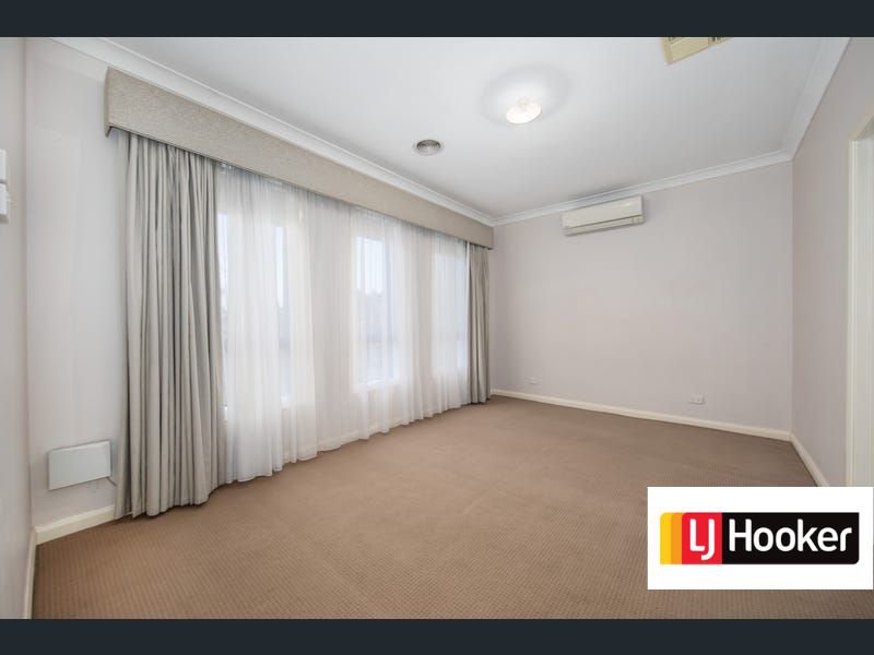 Photo - 28 Stringybark Avenue, Brookfield VIC 3338 - Image 4