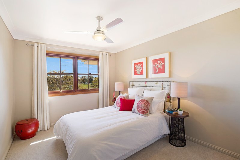 Photo - 28 Stuart Street, Mount Lofty QLD 4350 - Image 13