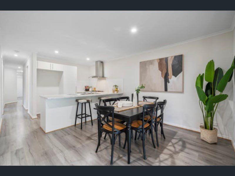 Photo - 28 Sturt Road, Valley View SA 5093 - Image 8