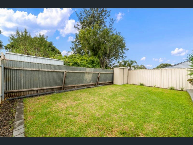 Photo - 28 Sturt Road, Valley View SA 5093 - Image 11