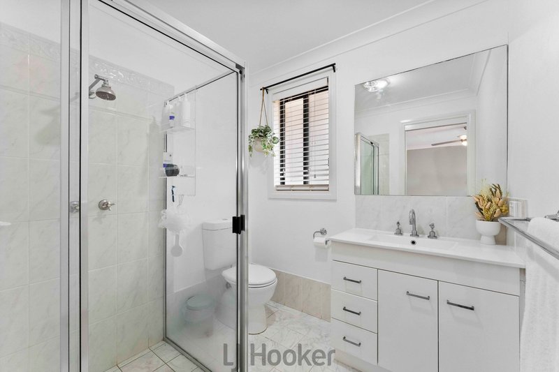 Photo - 28 Suffolk Drive, Valentine NSW 2280 - Image 9