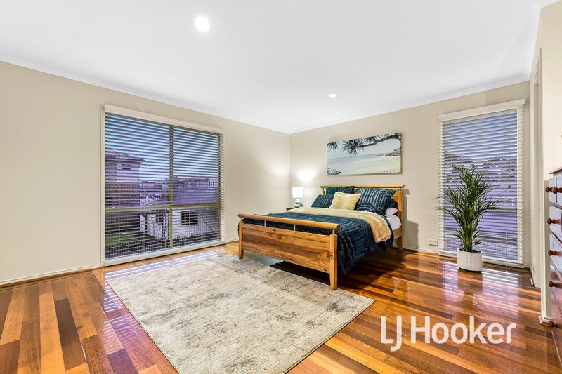 Photo - 28 Sugar Bush Drive, Lynbrook VIC 3975 - Image 10