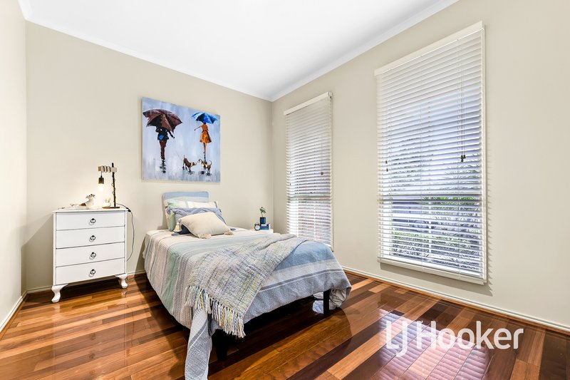 Photo - 28 Sugar Bush Drive, Lynbrook VIC 3975 - Image 12