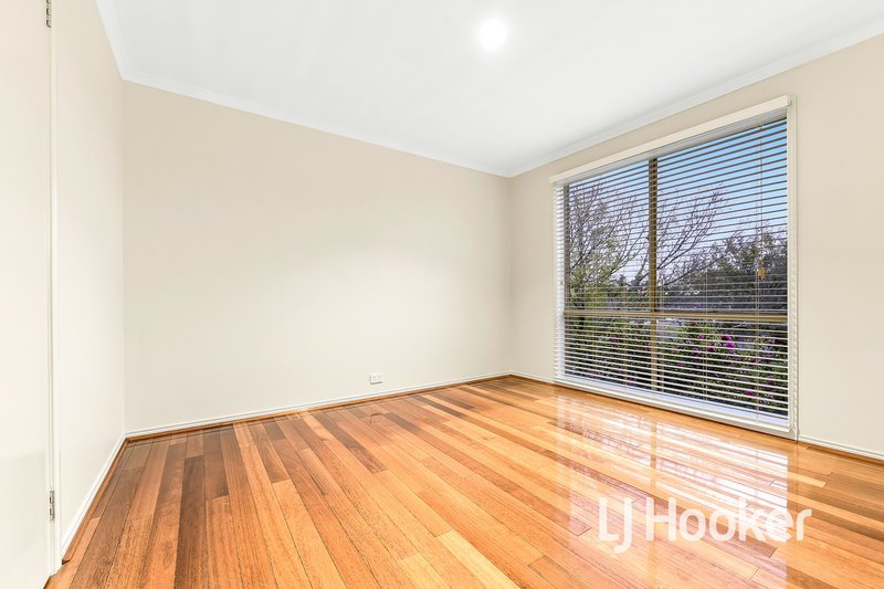 Photo - 28 Sugar Bush Drive, Lynbrook VIC 3975 - Image 13