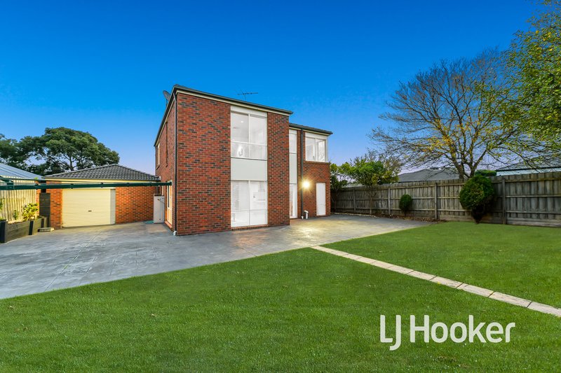 Photo - 28 Sugar Bush Drive, Lynbrook VIC 3975 - Image 17