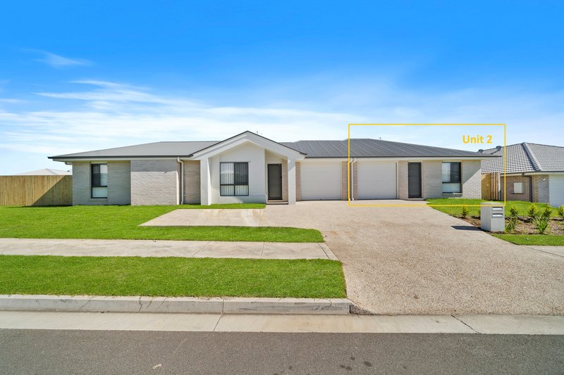 Photo - 2/8 Sugar Maple Place, Park Ridge QLD 4125 - Image 1