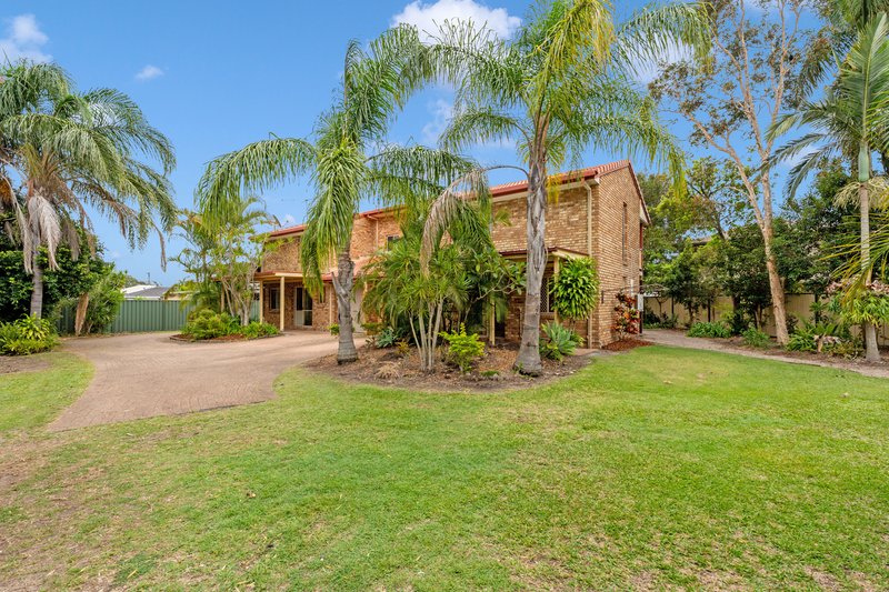 Photo - 2/8 Sun Court, Banksia Beach QLD 4507 - Image 2
