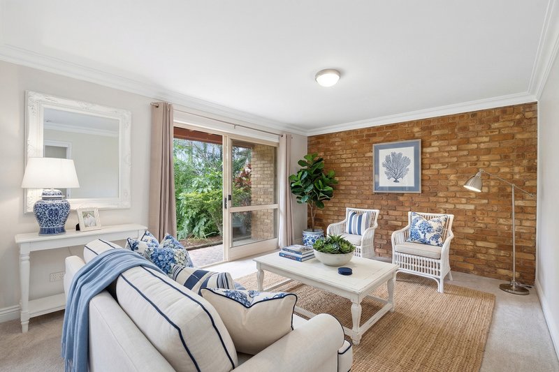 Photo - 2/8 Sun Court, Banksia Beach QLD 4507 - Image 5