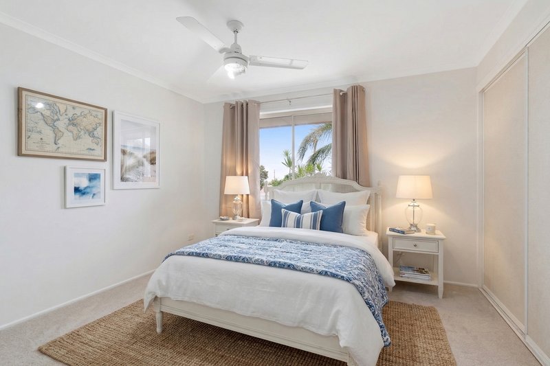 Photo - 2/8 Sun Court, Banksia Beach QLD 4507 - Image 6