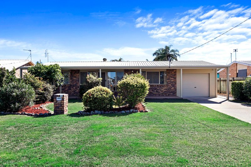 Photo - 28 Sunset Crescent, Torquay QLD 4655 - Image 1