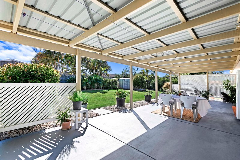 Photo - 28 Sunset Crescent, Torquay QLD 4655 - Image 13