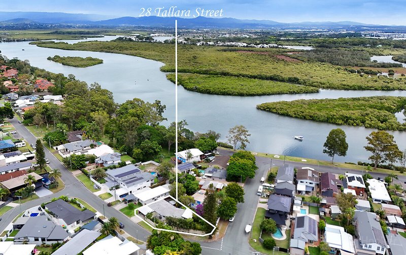 Photo - 28 Tallara Street, Coombabah QLD 4216 - Image 2