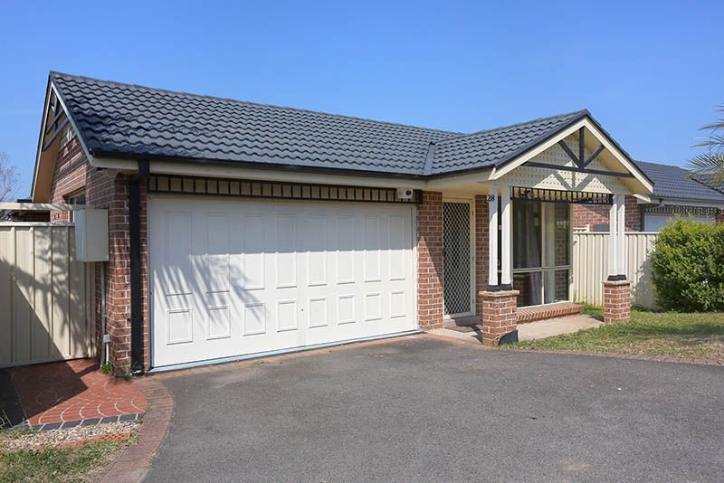 28 Tamworth Crescent, Hoxton Park NSW 2171