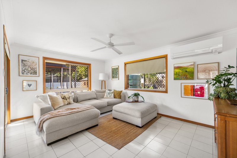 Photo - 28 Tanager Street, Albany Creek QLD 4035 - Image 4