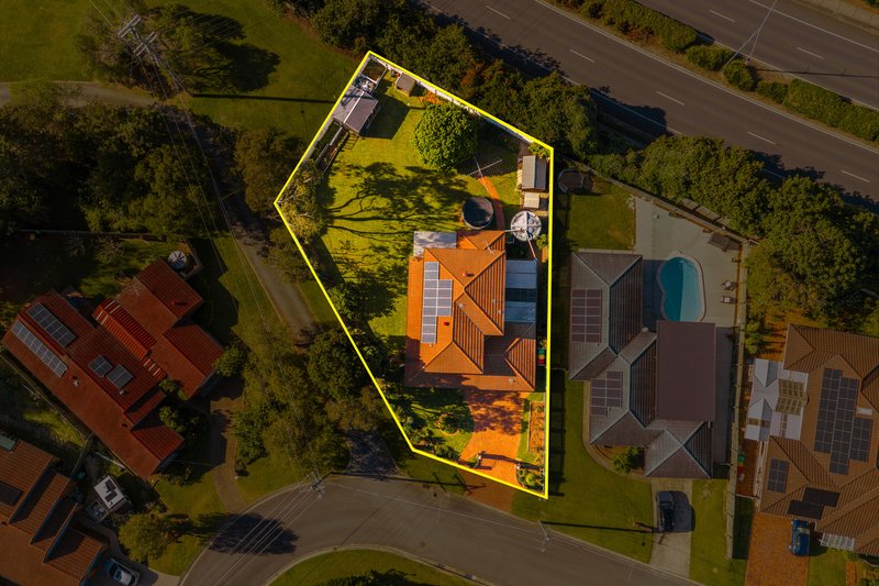 Photo - 28 Tanager Street, Albany Creek QLD 4035 - Image 25