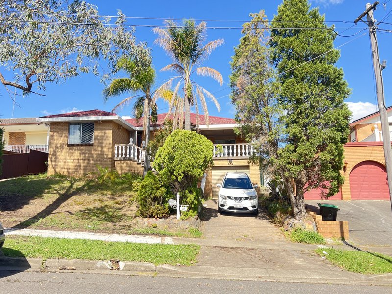 28 Tantani Avenue, Green Valley NSW 2168