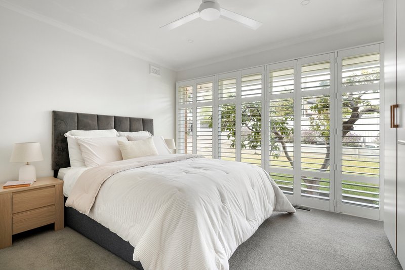 Photo - 28 Tara Drive, Frankston VIC 3199 - Image 5