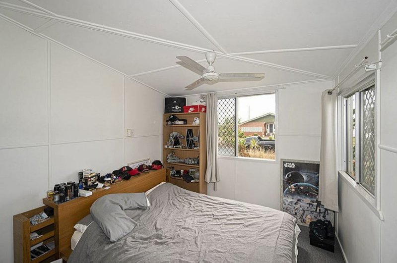 Photo - 28 Tarakan Street, Svensson Heights QLD 4670 - Image 9