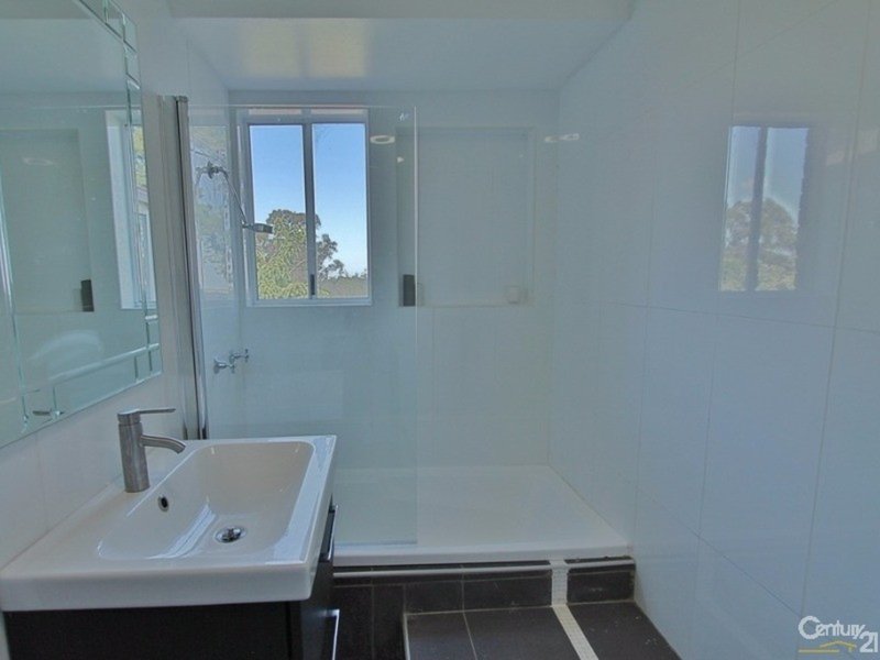 Photo - 28 Taylor Road, Woodford NSW 2778 - Image 6