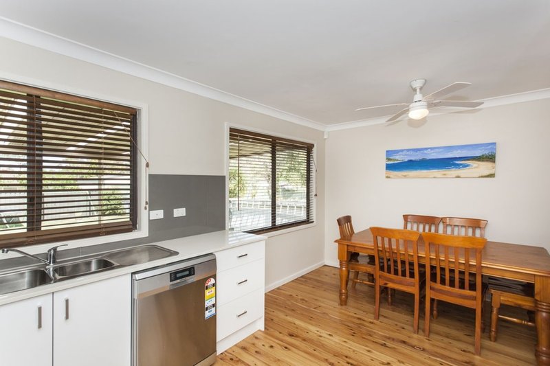 Photo - 28 Tea Tree Drive, Medowie NSW 2318 - Image 4