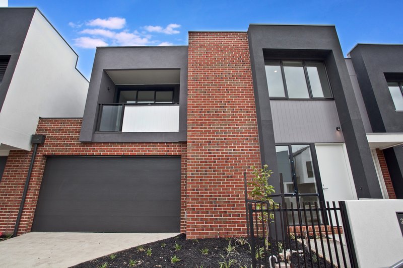 Photo - 28 Teague Crescent, Braybrook VIC 3019 - Image 1