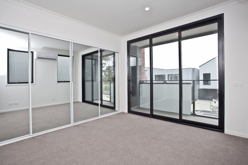 Photo - 28 Teague Crescent, Braybrook VIC 3019 - Image 5