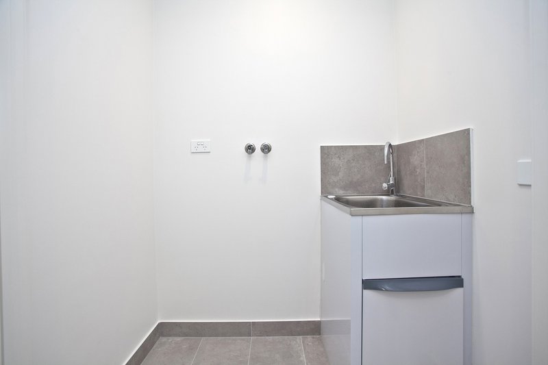 Photo - 28 Teague Crescent, Braybrook VIC 3019 - Image 14