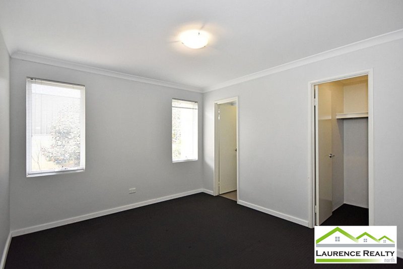 Photo - 28 Teasel Way, Banksia Grove WA 6031 - Image 7