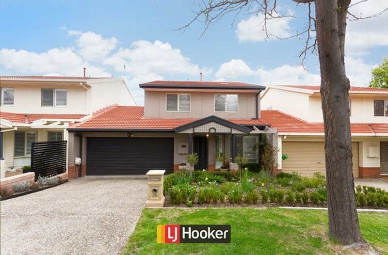 Photo - 28 Tenison Woods Circuit, Bonython ACT 2905 - Image 2