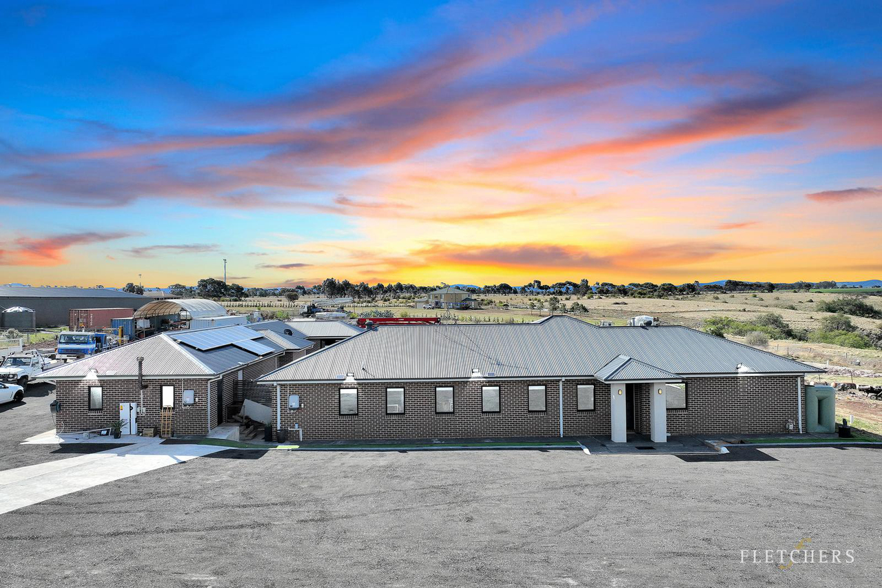 5-bedroom house at 28 THOMAS DRIVE, Hopetoun Park VIC 3340, Moorabool, Victoria