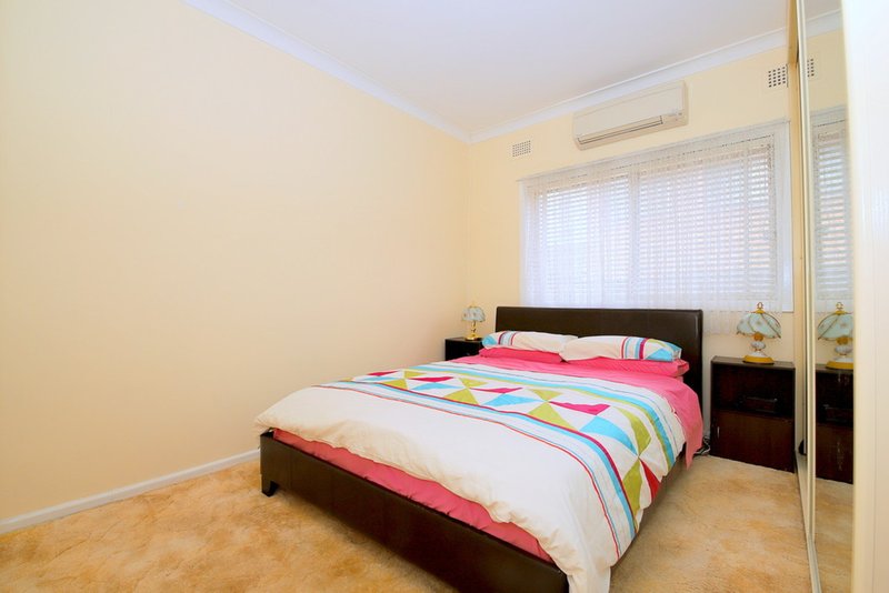 Photo - 28 Thornton Avenue, Bass Hill NSW 2197 - Image 6