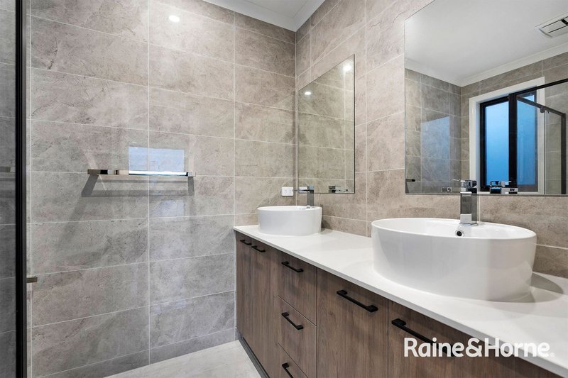 Photo - 28 Thulian Street, Clyde North VIC 3978 - Image 7