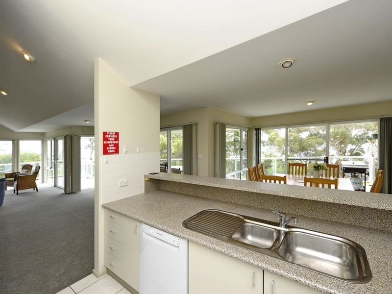 Photo - 28 Thurlow Avenue, Nelson Bay NSW 2315 - Image 18