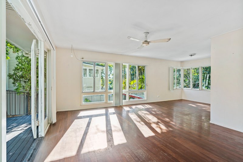 Photo - 28 Timothy Street, Moorooka QLD 4105 - Image 5