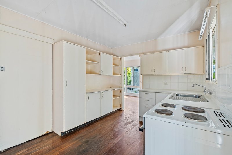 Photo - 28 Timothy Street, Moorooka QLD 4105 - Image 16