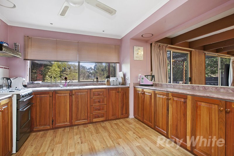 Photo - 28 Toolimerin Avenue, Bayswater North VIC 3153 - Image 3