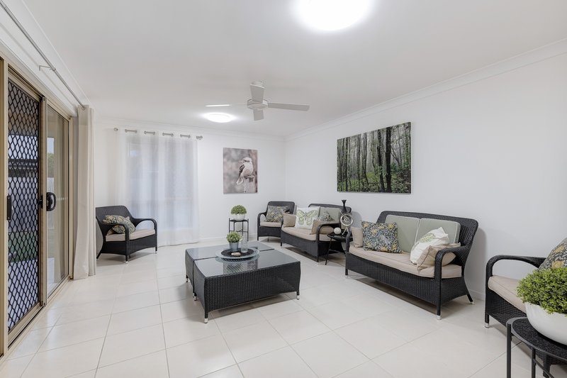 Photo - 28 Toorak Street, Parkinson QLD 4115 - Image 8