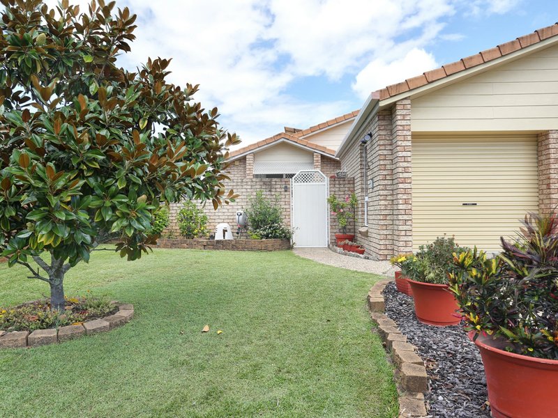 Photo - 2/8 Tradewinds Drive, Banksia Beach QLD 4507 - Image 3