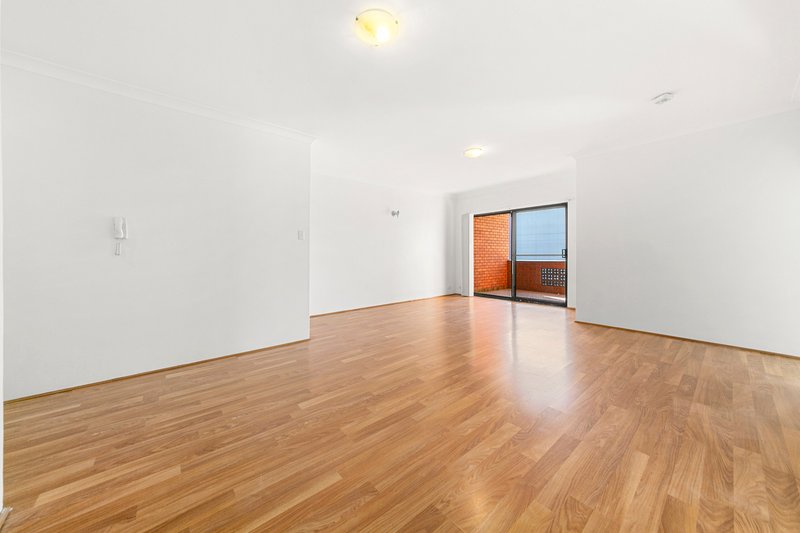 Photo - 2/8 Treves Street, Merrylands NSW 2160 - Image 3